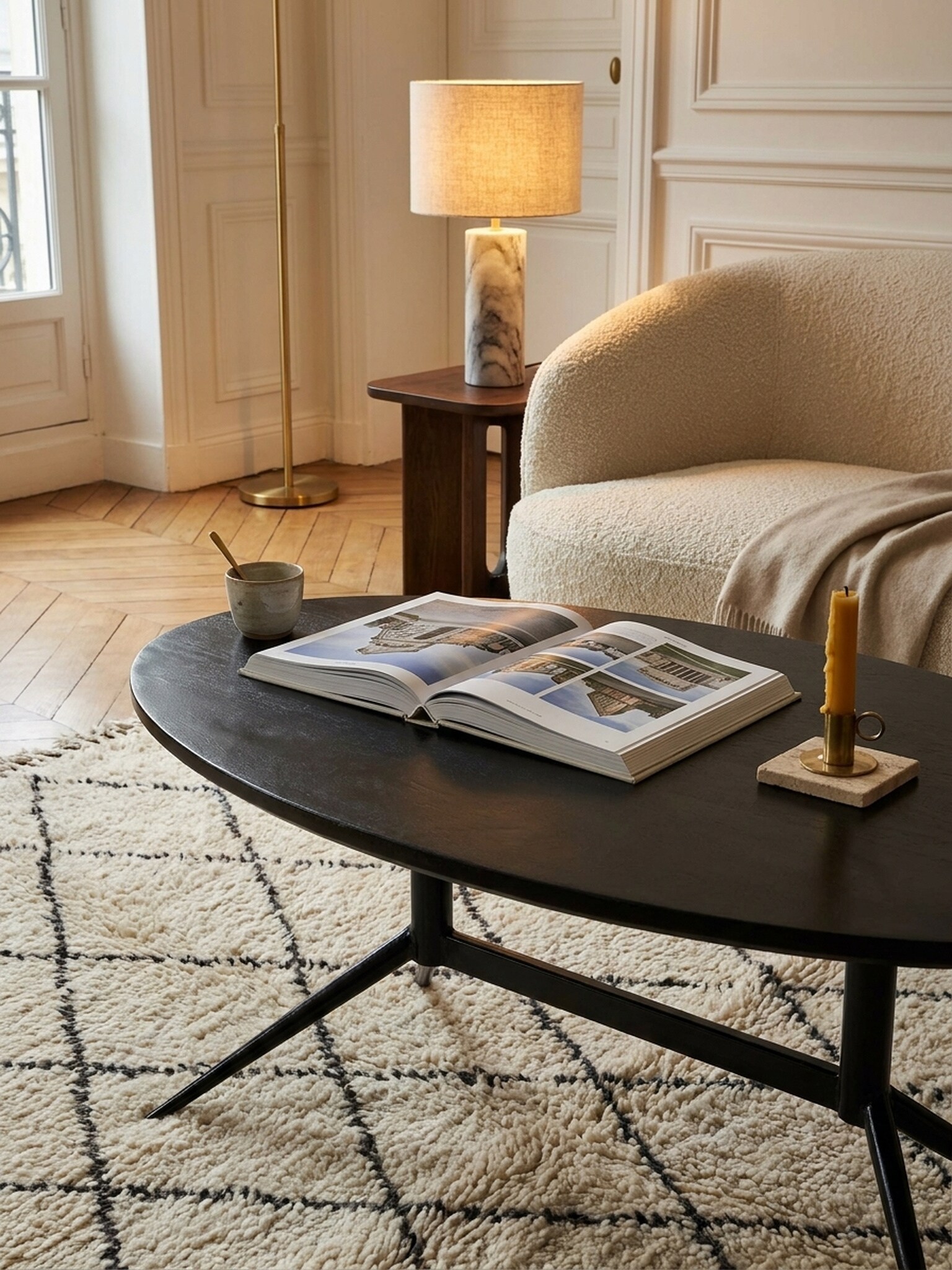 Couchtisch Oval in Schwarz aus Mango Massivholz und Metall, 90x50x35 cm mit natürlicher Holzmaserung online kaufen bei Netto