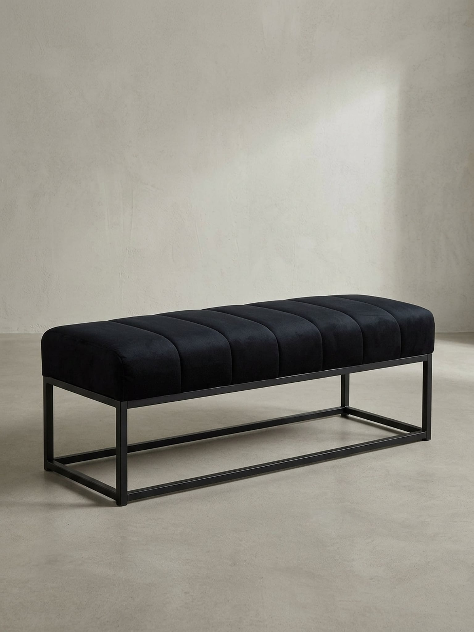 Sitzbank Samt Metallgestell gepolstert, Schwarz 108x40x40 cm - Bild 1