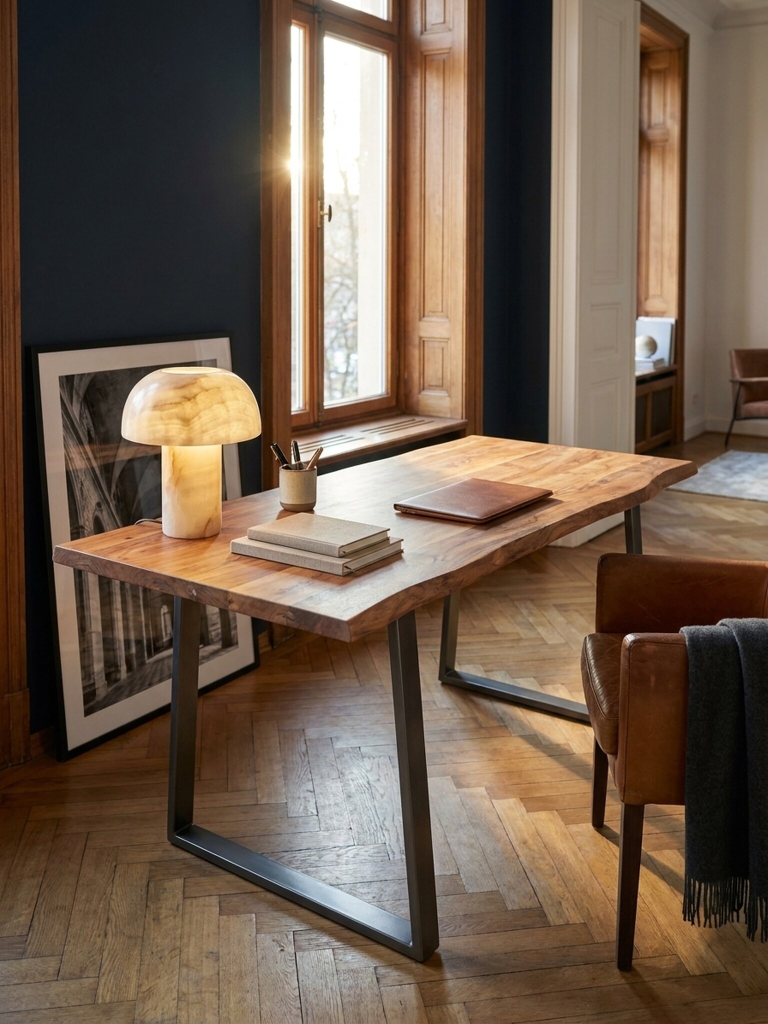 Schreibtisch Massivholz Baumkante mit Trapezgestell, Akazie 180x90x76 cm - Bild 1