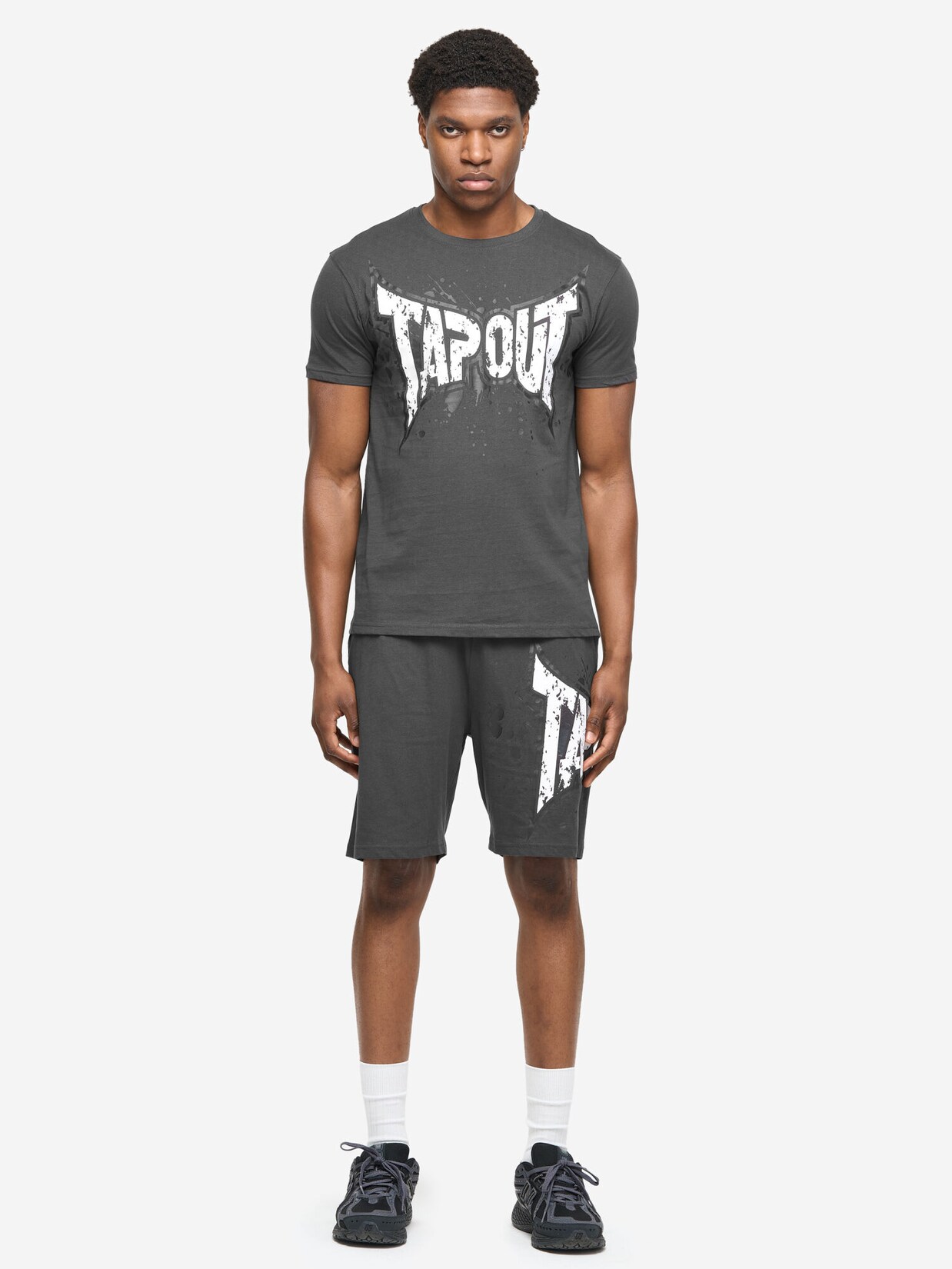 Tapout Herren T-Shirt & Shorts Set normale Passform DUNLAB