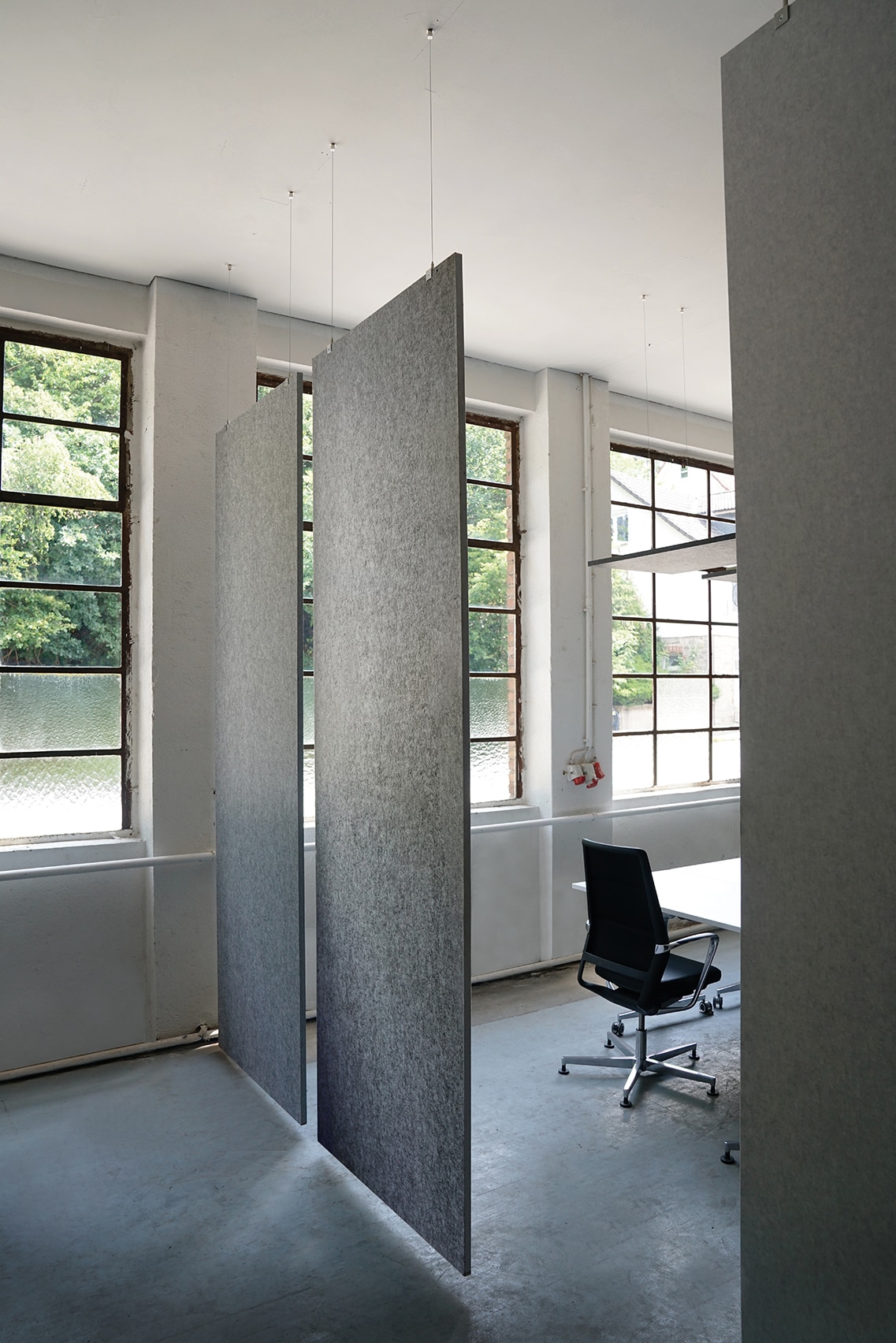 baffel panel-Set - Deckentr&auml;ger Odenwald Farbe: lichtgrau, Gr&ouml;&szlig;e: 50x300x2,5cm - Bild 1