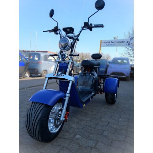 Madat CP-3 Elektro-Dreirad – E-Scooter & Chopper 45 km/h (25 km/h option) 40 Ah Akku 60–90 km Reichweite mit 2 Akkus Blau