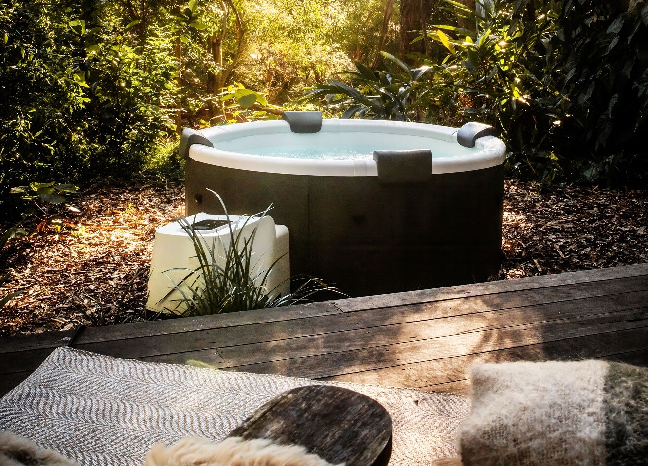 MSpa Whirlpool DENVER 2026 inkl. App, LED, 8 Hydromassaged&uuml;sen, 130 Luftd&uuml;sen - Bild 1