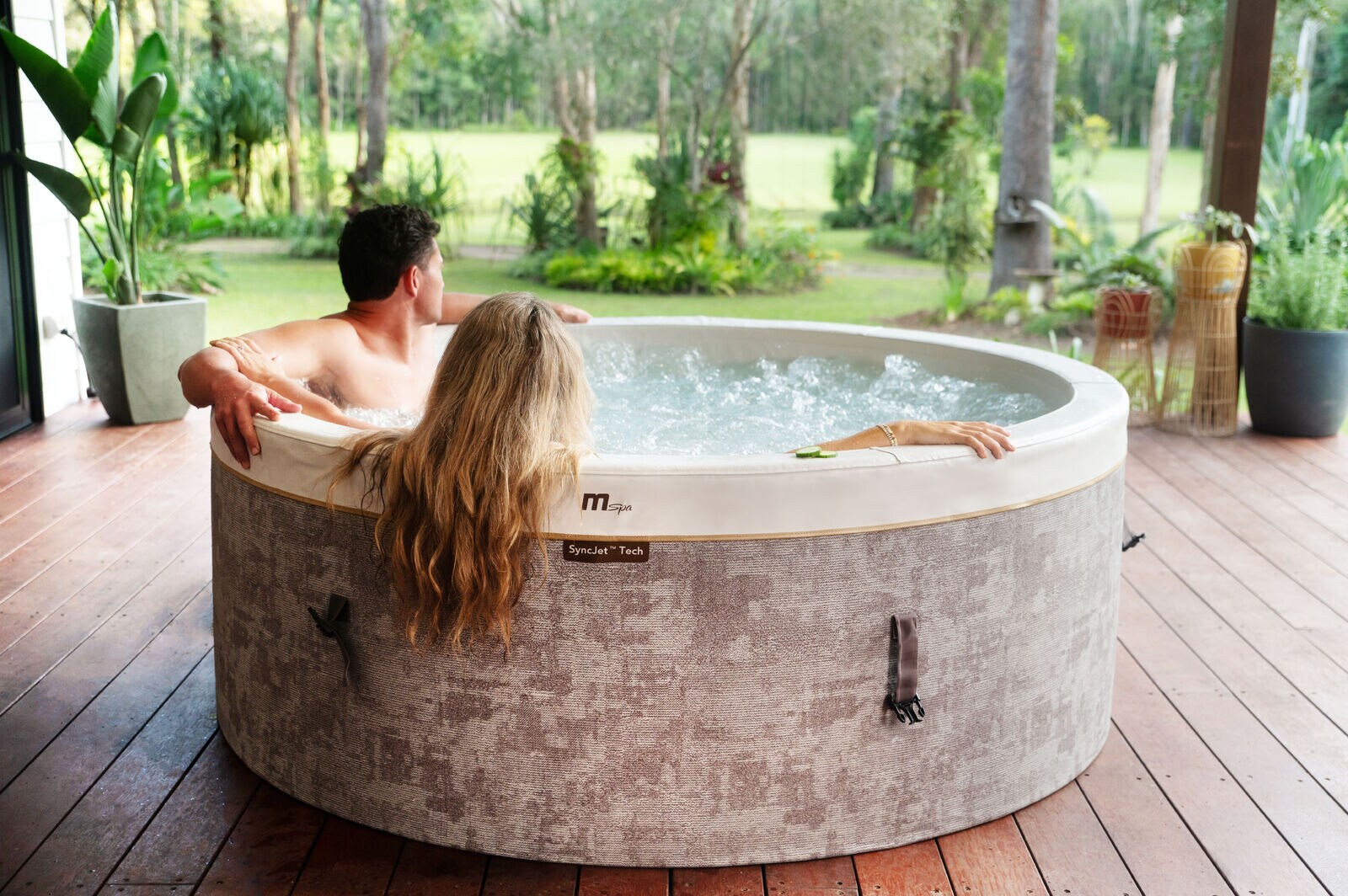 MSpa Whirlpool COCOON ECO 2026 inkl. App + Hydromassagedüsen, 130 Luftdüsen , UVC - 180 cm