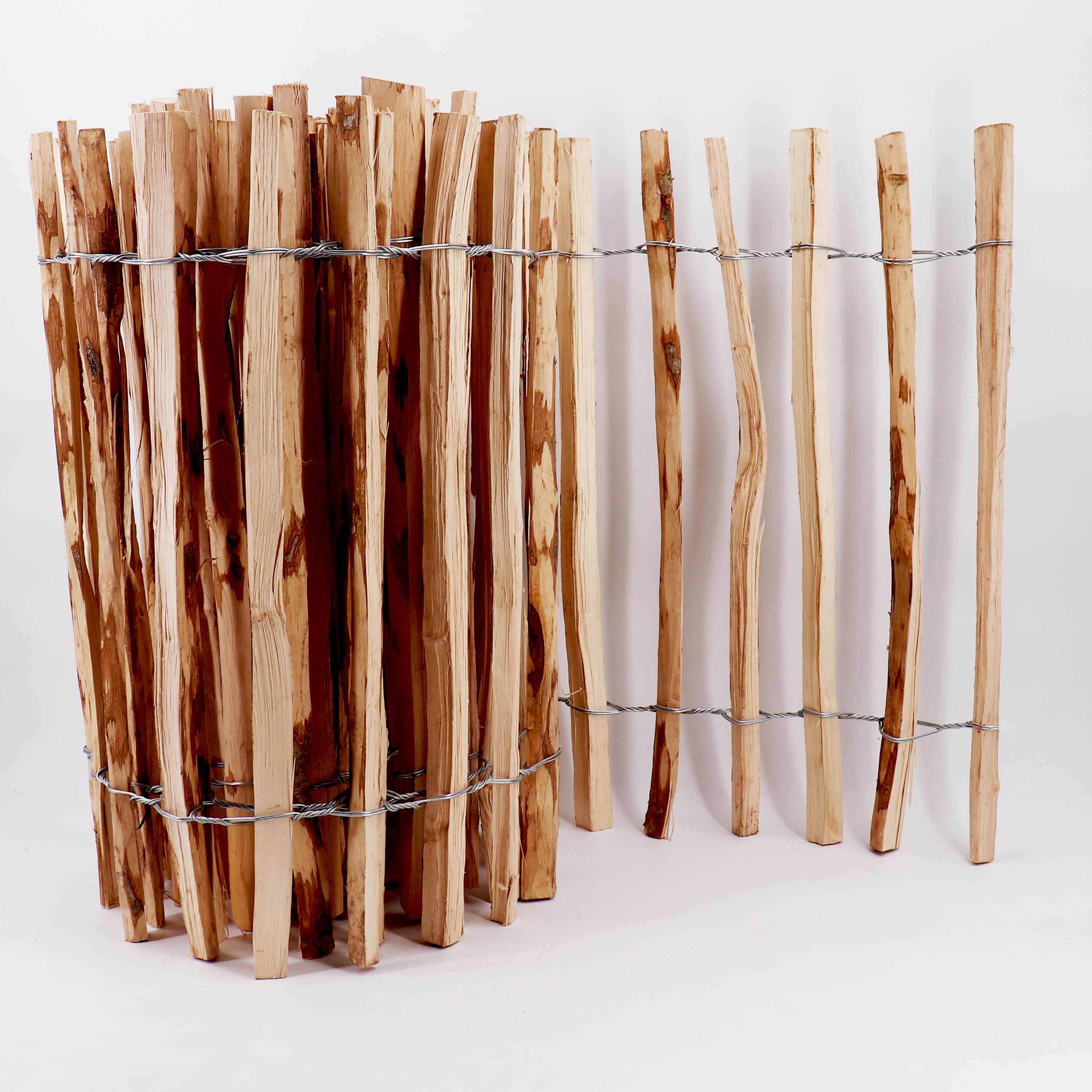 Aquagart 15m Staketenzaun 80cm hoch Lattenabstand 4-6cm Gartenzaun  aus Haselnuss Holzzaun - Bild 1