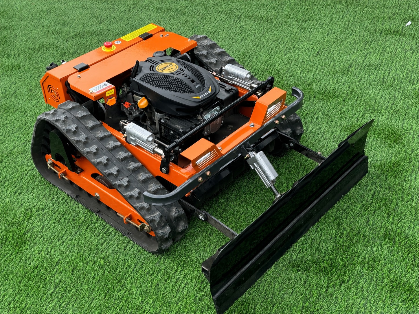 Ferngesteuerter Motor-Rasenm&auml;her CW-500 Orange B&ouml;schungsm&auml;her mit Schneepflug - Bild 1